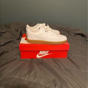 Nike court vision low